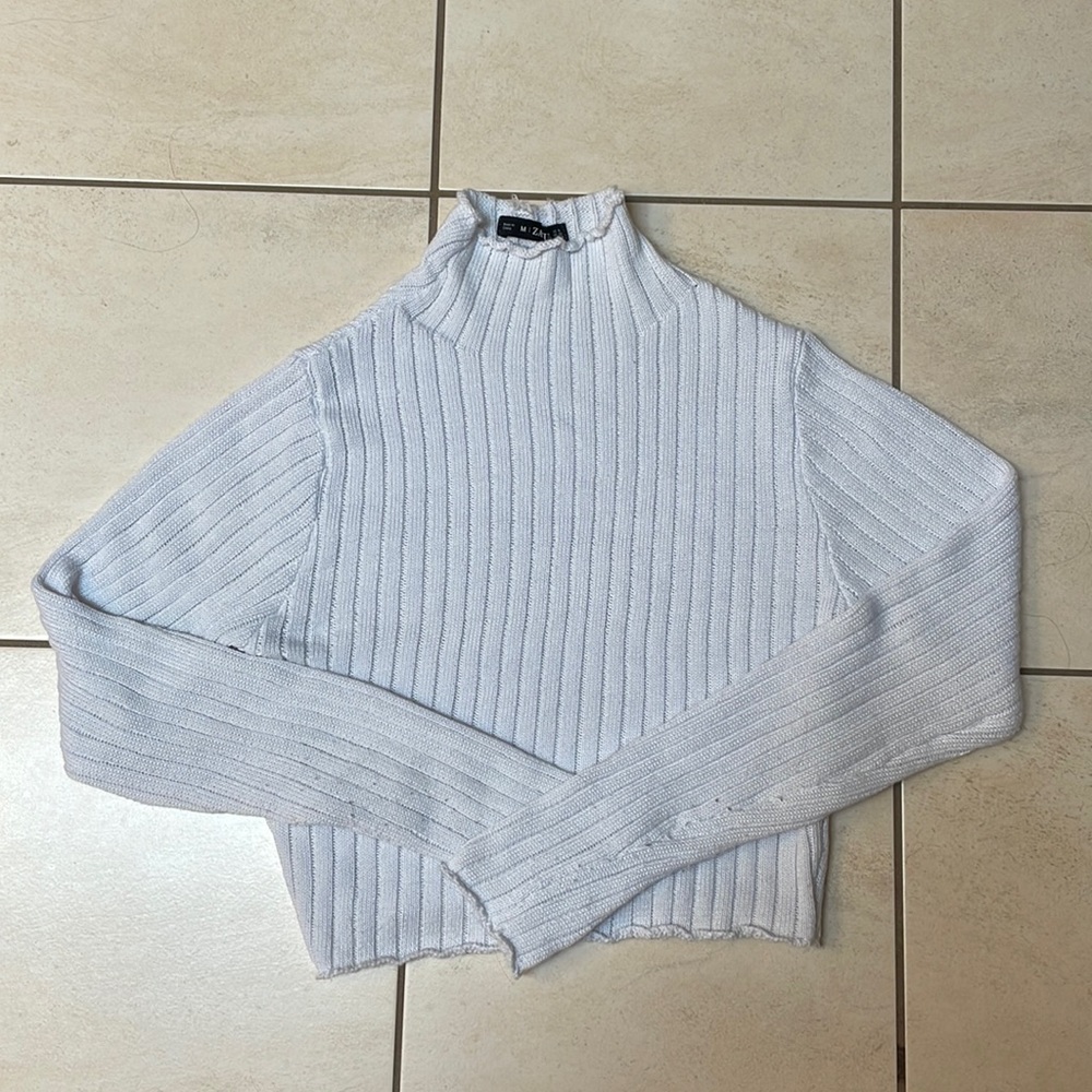 Brand: Zaful           Size: US 6            Color: White